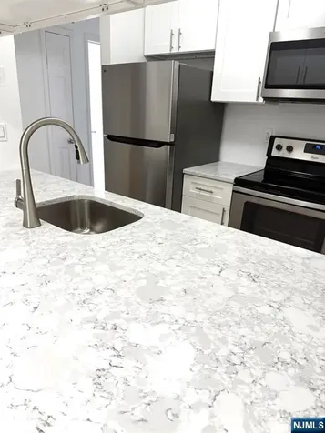 220A Washington Avenue Fort Lee NJ 07024