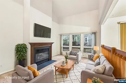 5 Wedgewood Drive Woodland Park NJ 07424