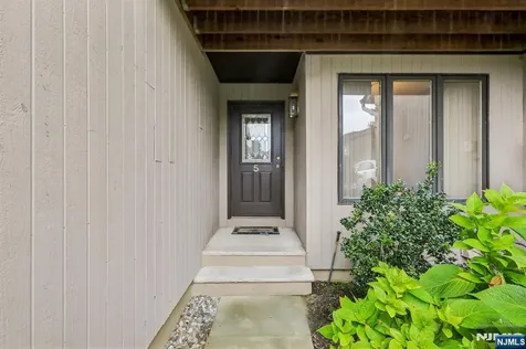 5 Wedgewood Drive Woodland Park NJ 07424