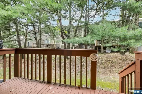 5 Wedgewood Drive Woodland Park NJ 07424