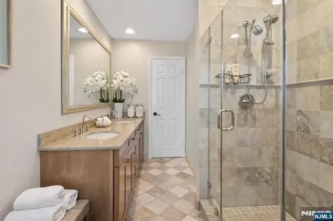 20 Dwight Street Wayne NJ 07470