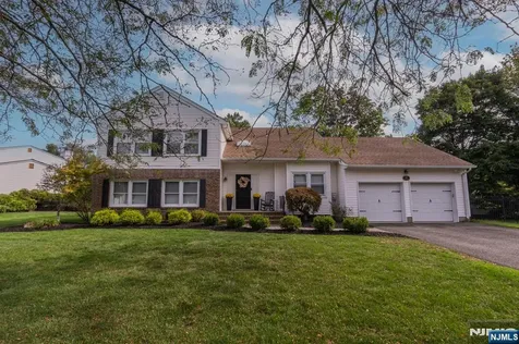 20 Dwight Street Wayne NJ 07470