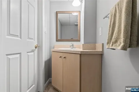 20 Dwight Street Wayne NJ 07470