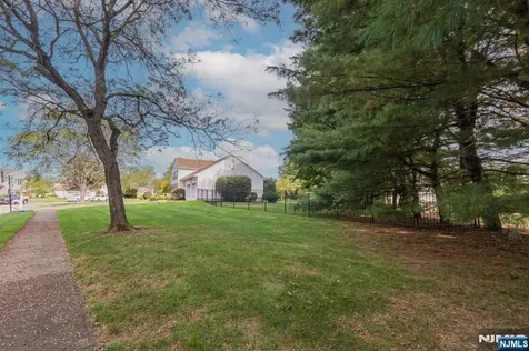 20 Dwight Street Wayne NJ 07470