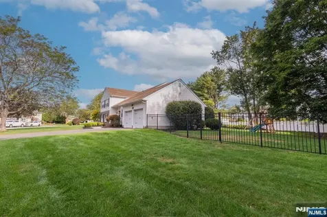 20 Dwight Street Wayne NJ 07470