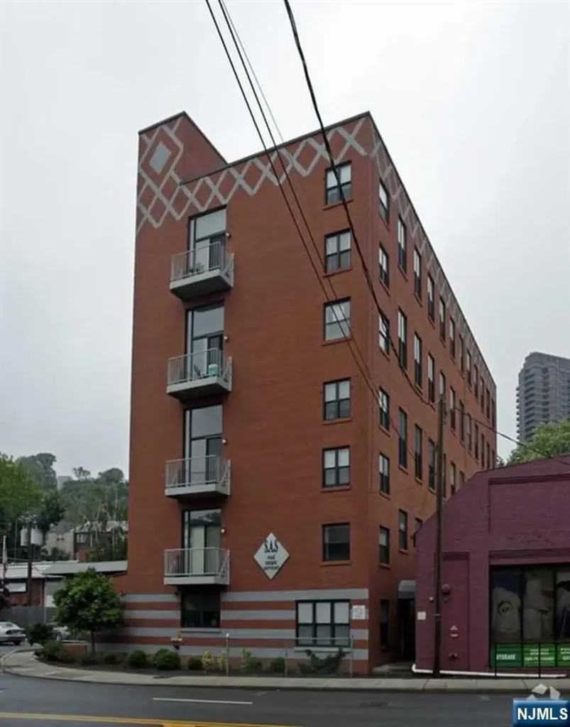 840 River Road Edgewater NJ 07020