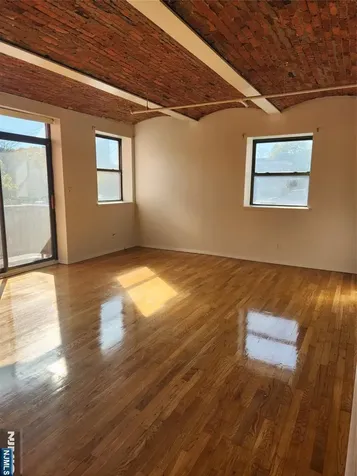 840 River Road Edgewater NJ 07020