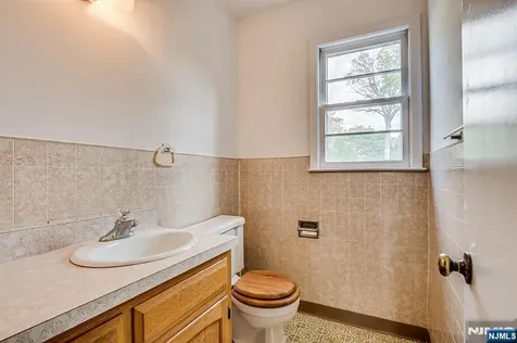 200 Maple North Plainfield NJ 07060
