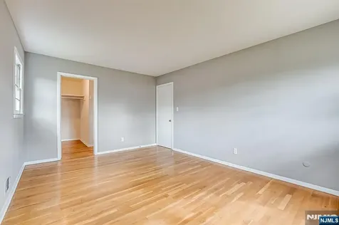 200 Maple North Plainfield NJ 07060