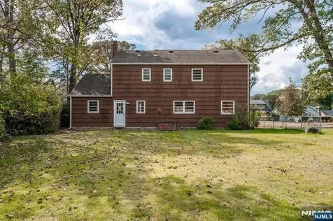 200 Maple North Plainfield NJ 07060