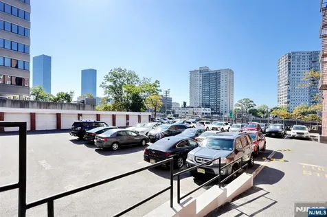 326 N Bridge Plaza Fort Lee NJ 07024