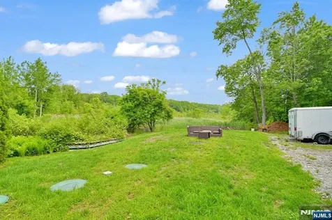 3 Riverside Road West Milford NJ 07421