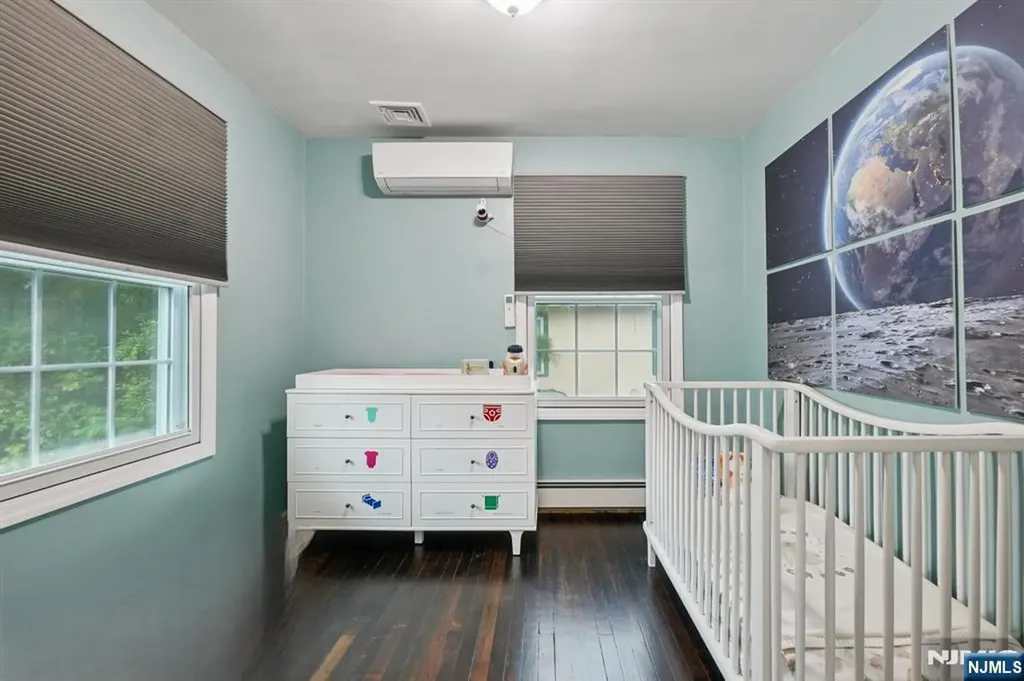 18 Carlisle Street Bergenfield NJ 07621