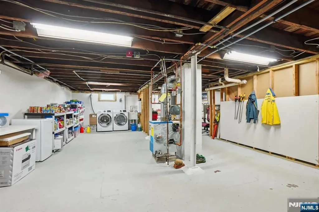 18 Carlisle Street Bergenfield NJ 07621