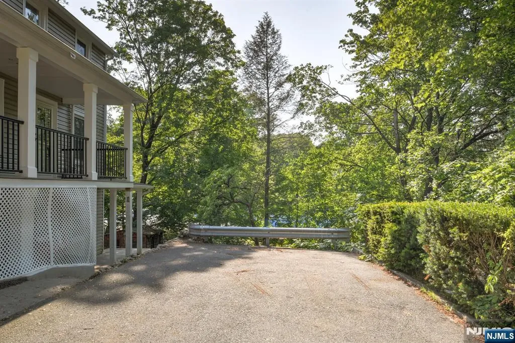 141 Boonton Avenue Butler Borough NJ 07405