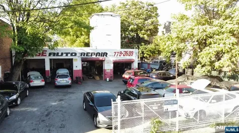 422 Monroe Street Passaic NJ 07055