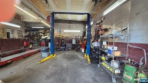 422 Monroe Street Passaic NJ 07055