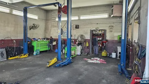 422 Monroe Street Passaic NJ 07055
