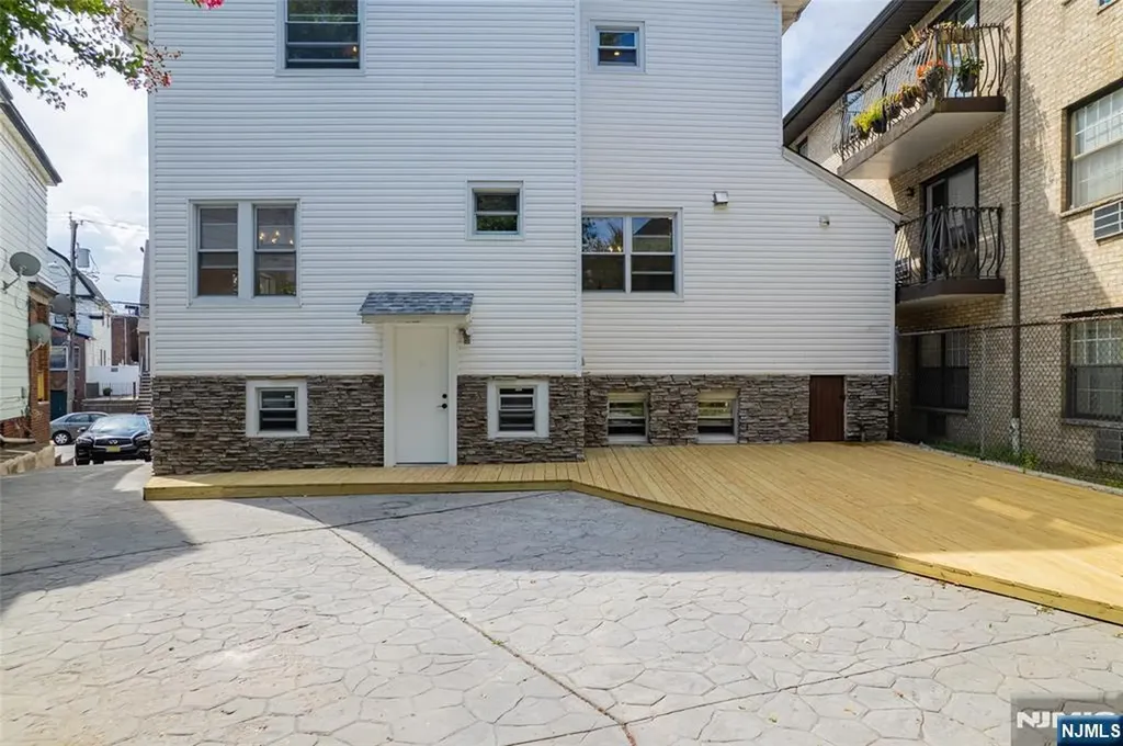 51 48th Street Bayonne NJ 07002