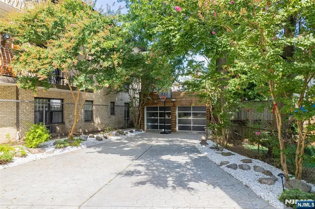 51 48th Street Bayonne NJ 07002