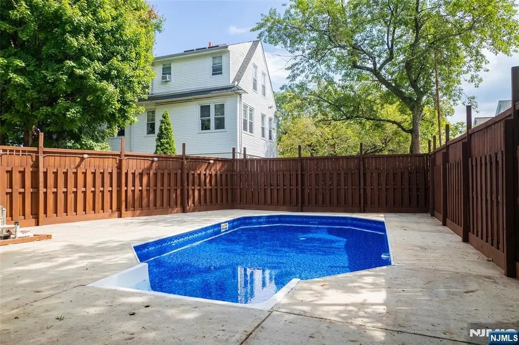 51 48th Street Bayonne NJ 07002