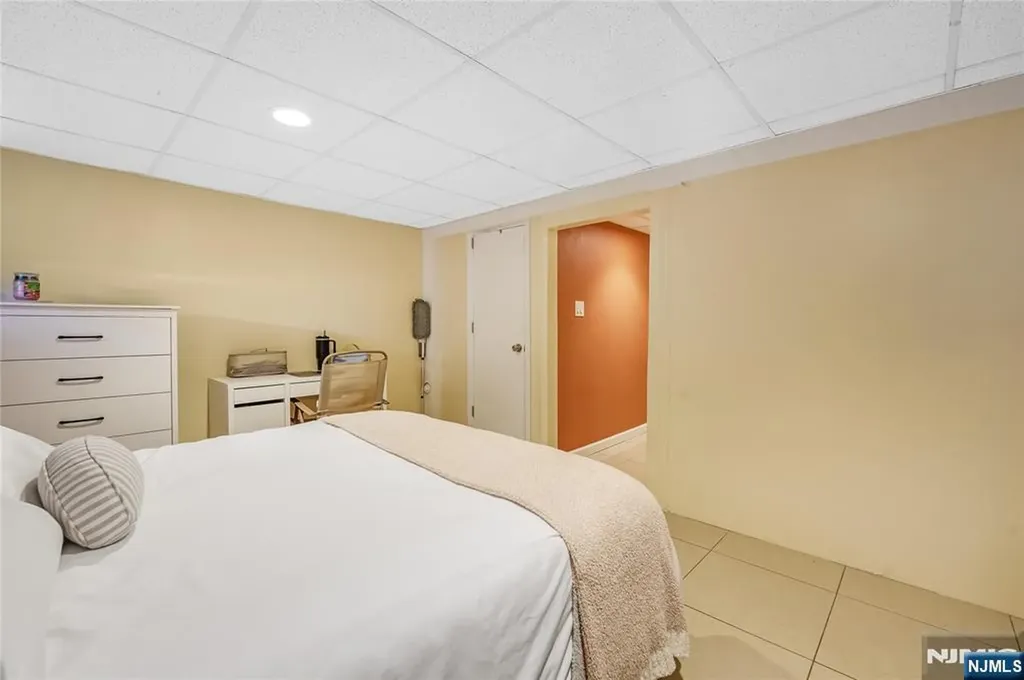 2 Dawson Street Belleville NJ 07109