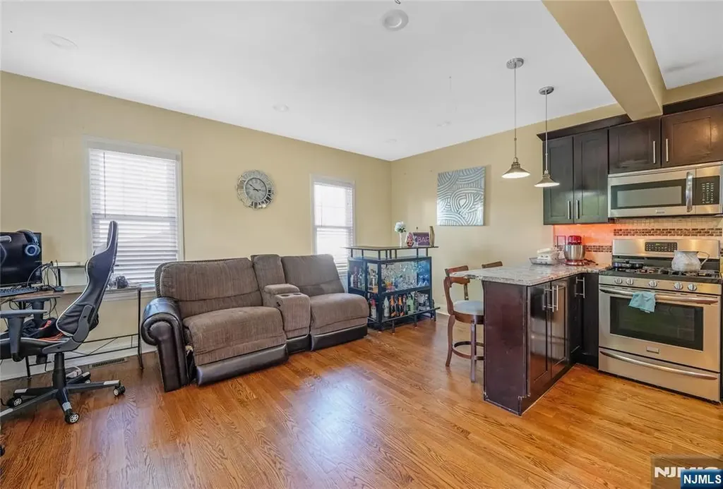 2 Dawson Street Belleville NJ 07109