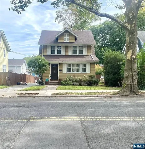 857 Garrison Avenue Teaneck NJ 07666