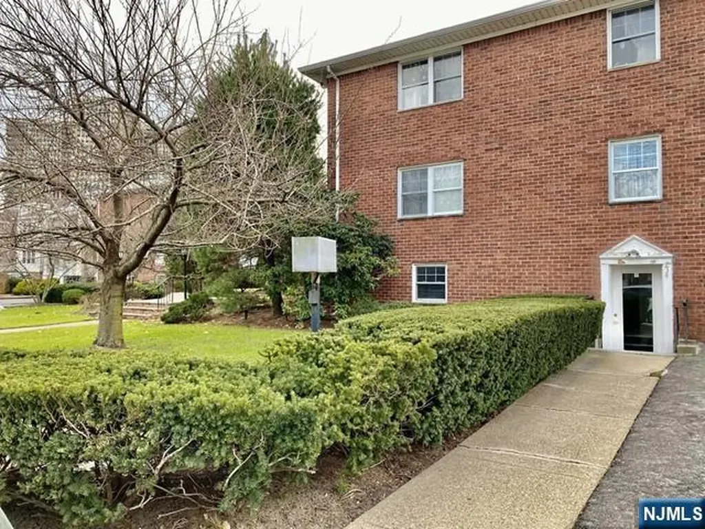 234 Columbia Avenue Fort Lee NJ 07024