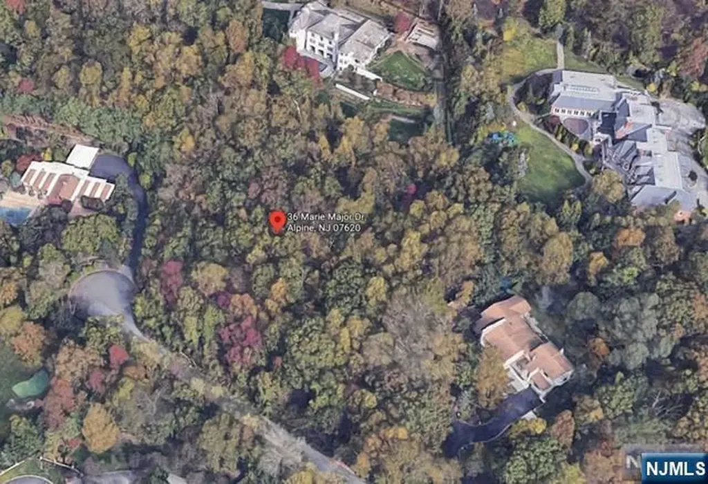 36 Marie Major Drive Alpine NJ 07620