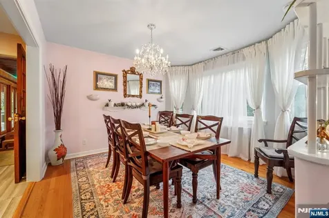 145 Willow Street Elmwood Park NJ 07407