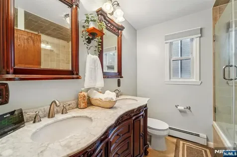 145 Willow Street Elmwood Park NJ 07407