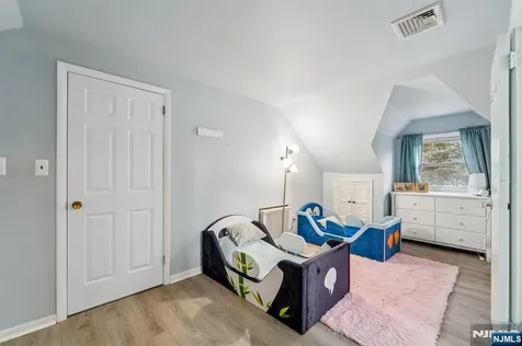 145 Willow Street Elmwood Park NJ 07407