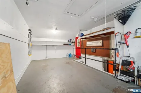 145 Willow Street Elmwood Park NJ 07407