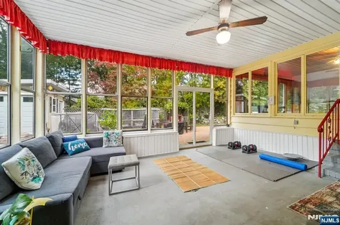 145 Willow Street Elmwood Park NJ 07407