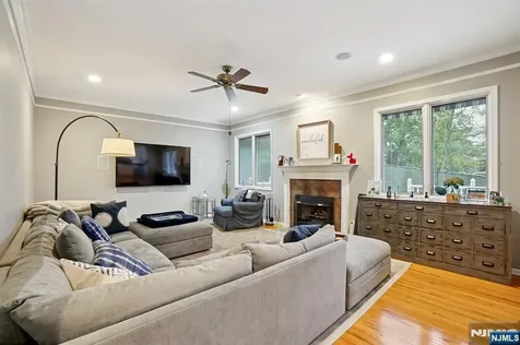 18 Boulder Trail Mahwah NJ 07430
