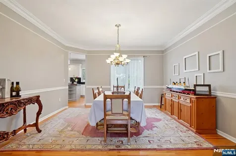 18 Boulder Trail Mahwah NJ 07430