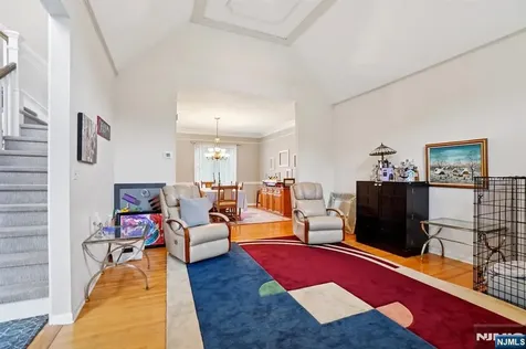 18 Boulder Trail Mahwah NJ 07430