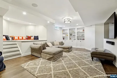 18 Boulder Trail Mahwah NJ 07430