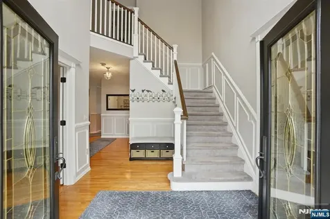 18 Boulder Trail Mahwah NJ 07430