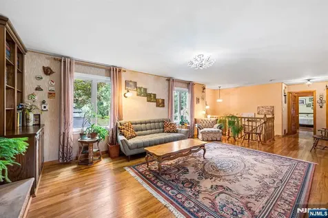 45 Brandon Avenue Livingston NJ 07039