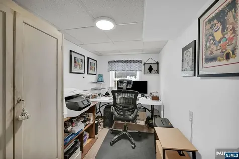 92 Lakeview Terrace Oakland NJ 07436