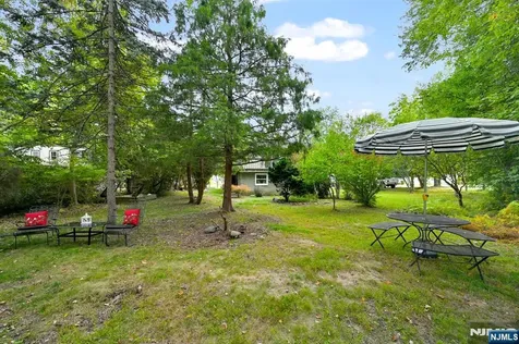 92 Lakeview Terrace Oakland NJ 07436