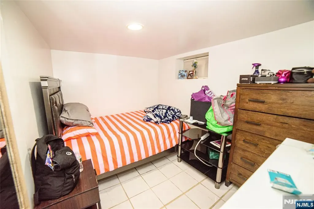 154 Carpenter Street Belleville NJ 07109