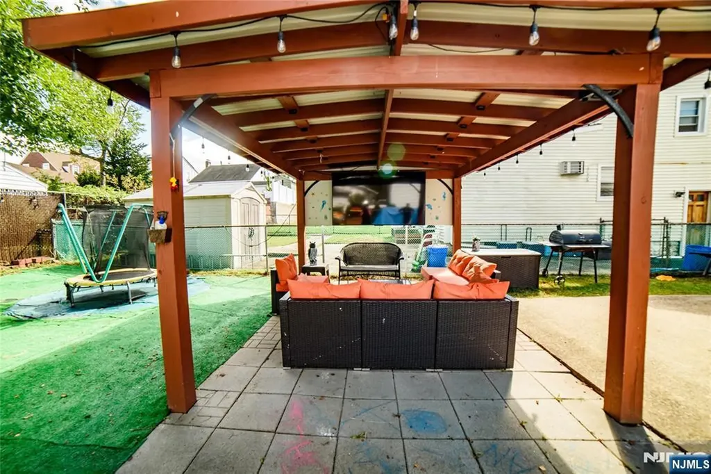 154 Carpenter Street Belleville NJ 07109