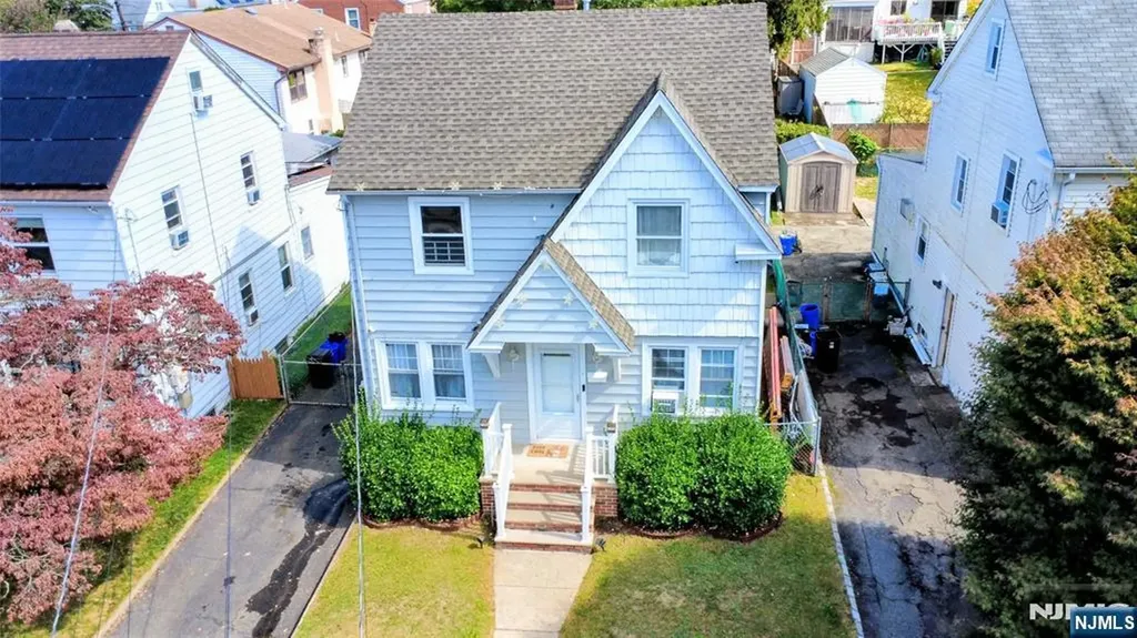 154 Carpenter Street Belleville NJ 07109