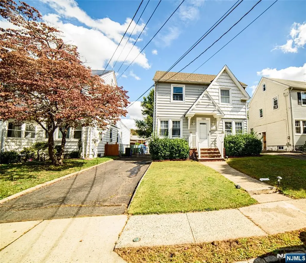 154 Carpenter Street Belleville NJ 07109