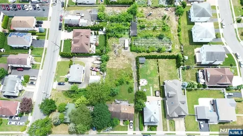 340 E 54th Elmwood Park NJ 07407