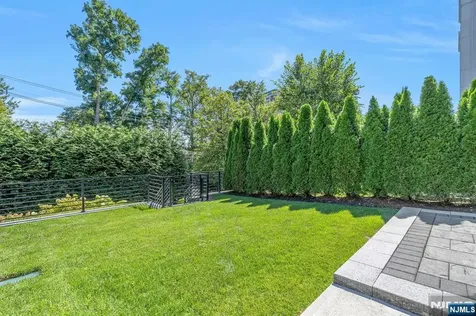 1238 River Road Edgewater NJ 07020