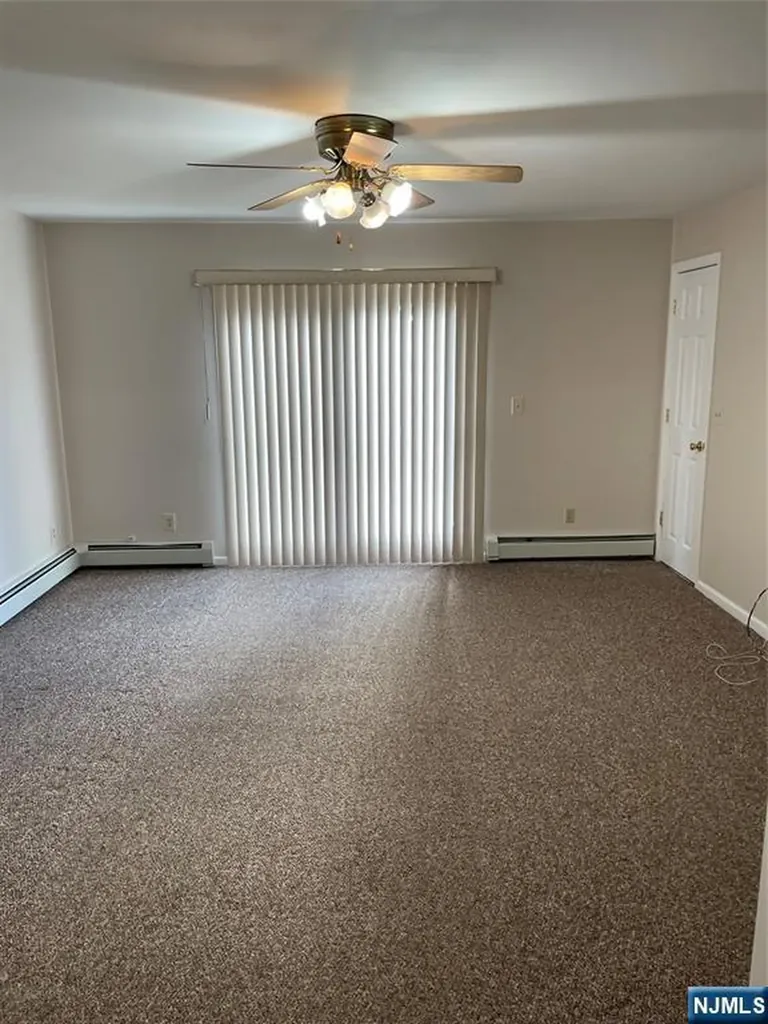 71 Gillespie Road Bloomfield NJ 07003